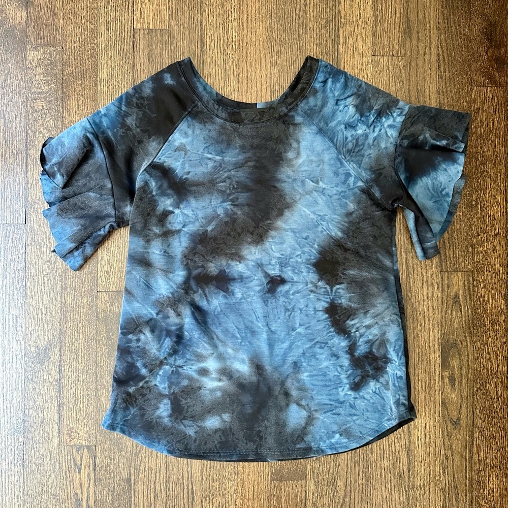 Karen Kane top.